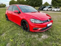 Gebraucht VW Golf VII Highline 131 PS (96 kW) 2019 Rot Limousine