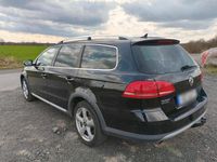 Second-hand VW Passat 176 CP (129 kW) 2013 Negru Break