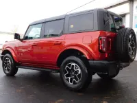Neu Ford Bronco Outer Banks 334 PS (245 kW) 2026 Rot SUV