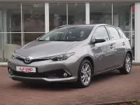 Gebraucht Toyota Auris Edition 116 PS (85 kW) 2016 New medium silver/ grey Limousine