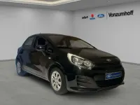Gebraucht Kia Rio Attract 84 PS (61 kW) 2016 (abp) aurora black Kleinwagen