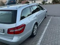 Gebraucht Mercedes E250 Elegance 204 PS (150 kW) 2011 Silber Limousine