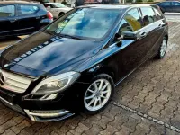 Gebraucht Mercedes B250 211 PS (155 kW) 2013 Schwarz Kleinwagen