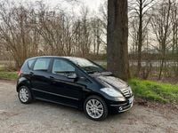 Gebraucht Mercedes A180 Elegance 109 PS (80 kW) 2011 Schwarz Kleinwagen
