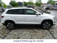 Gebraucht Skoda Karoq Tour 150 PS (110 kW) 2023 Weiß SUV