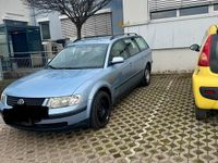 Gebraucht VW Passat 101 PS (74 kW) 1997 Blau Kombi