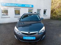 Gebraucht Opel Astra Selection 101 PS (74 kW) 2011 Grau Limousine