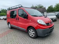 Gebraucht Renault Trafic 90 PS (66 kW) 2012 Rot Van / Kleinbus