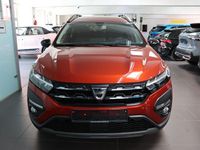 Second-hand Dacia Jogger 101 CP (74 kW) 2022 Maro Monovolum