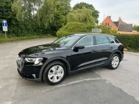 Gebraucht Audi e-tron 300 kW (408 PS) 2022 Schwarz SUV