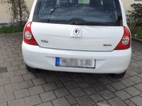 gebraucht Renault Clio  weiß, 4-türig, Klima, 8-fach bereift