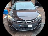 Gebraucht Opel Astra 140 PS (102 kW) 2014 Braun Kleinwagen