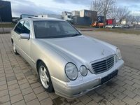 Gebraucht Mercedes E240 Avantgarde 170 PS (125 kW) 1999 Silber Limousine