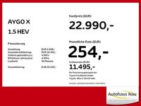 Gebraucht Toyota Aygo X 116 PS (85 kW) 2026 Urban khaki / night sky black SUV