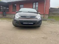 Używany Kia Rio Edition 7 109 KM (80 kW) 2012 Brązowy Sedan/Limuzyna