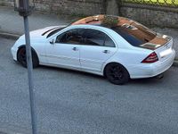 Gebraucht Mercedes C200 Elegance 163 PS (119 kW) 2007 Silber Limousine