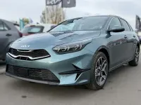 Neu Kia Ceed 140 PS (102 kW) 2025 Grau Kleinwagen