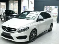 Gebraucht Mercedes B220 AMG line 177 PS (130 kW) 2018 Weiß Van / Kleinbus