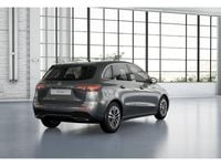 Gebraucht Mercedes B250e Progressive 218 PS (160 kW) 2024 Grau Van / Kleinbus