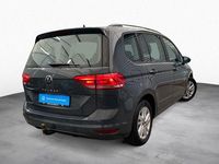 Gebraucht VW Touran Comfortline 150 PS (110 kW) 2023 Grau Van / Kleinbus