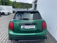 Gebraucht Mini Cooper Classic 136 PS (100 kW) 2023 British racing green iv Kleinwagen