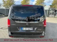 Gebraucht Mercedes V300 237 PS (174 kW) 2023 Grau Van / Kleinbus