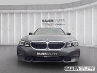 Gebraucht BMW 330e Sport Line 252 PS (185 kW) 2022 Grau Kombi