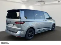 Gebraucht VW Multivan Life 150 PS (110 kW) 2022 Silber Van / Kleinbus