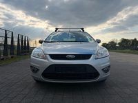Używany Ford Focus Style 101 KM (74 kW) 2009 Szary Sedan/Limuzyna