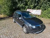 Gebraucht Dacia Sandero Stepway 84 PS (61 kW) 2011 Grau SUV