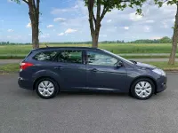 Gebraucht Ford Focus Trend 116 PS (85 kW) 2011 Midnight skygrau metallic Kombi