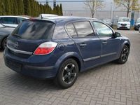 Gebraucht Opel Astra 90 PS (66 kW) 2004 Blau Limousine