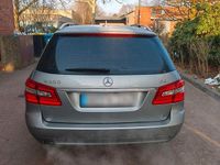 Gebraucht Mercedes E200 Avantgarde 184 PS (135 kW) 2011 Grau Kombi