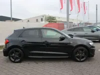 Gebraucht Audi A1 S-Line 116 PS (85 kW) 2025 Mythosschwarz metallic SUV