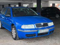 Gebraucht Skoda Octavia Tour 105 PS (77 kW) 2002 Blau Kombi