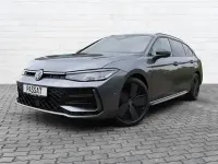 Gebraucht VW Passat R-line 150 PS (110 kW) 2026 Grau Kombi