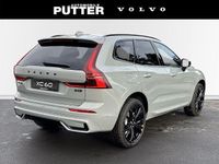 Neu Volvo XC60 Plus 250 PS (183 kW) 2025 Grau SUV
