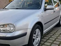 Gebraucht VW Golf IV 102 PS (75 kW) 2001 Silber Kleinwagen