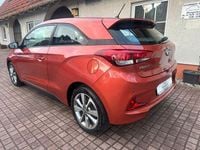 Gebraucht Hyundai i20 Trend 101 PS (74 kW) 2015 Orange Coupé