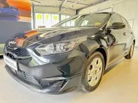 Usado Kia Ceed Edition 7 101 CV (74 kW) 2022 Negro Utilitario