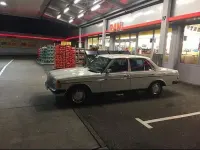 Gebraucht Mercedes 230 131 PS (96 kW) 1984 Weiß Limousine