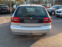 Gebraucht Volvo V40 102 PS (75 kW) 2003 Silber Kombi