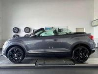 Gebraucht VW T-Roc Cabriolet Style 150 PS (110 kW) 2024 Rauchgrau metallic / schwarz Cabrio