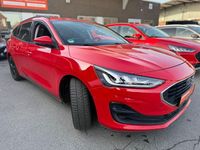 Gebraucht Ford Focus Cool & Connect 120 PS (88 kW) 2022 Rot Limousine