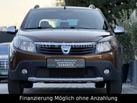 Gebraucht Dacia Sandero Stepway 84 PS (61 kW) 2012 Braun Kleinwagen