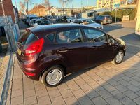 Gebraucht Ford Fiesta Trend 90 PS (66 kW) 2010 Silber Kleinwagen