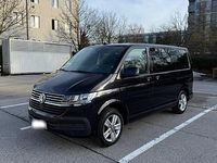 Second-hand VW Multivan Comfortline 199 CP (146 kW) 2020 Negru Monovolum