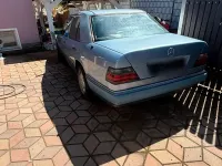 Gebraucht Mercedes E220 150 PS (110 kW) 1995 Blau Limousine