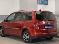 Gebraucht VW Touran Highline 170 PS (125 kW) 2010 Rot Van / Kleinbus