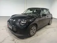 Second-hand Mini Cooper Essential 156 CP (114 kW) 2024 Negru Hatchback